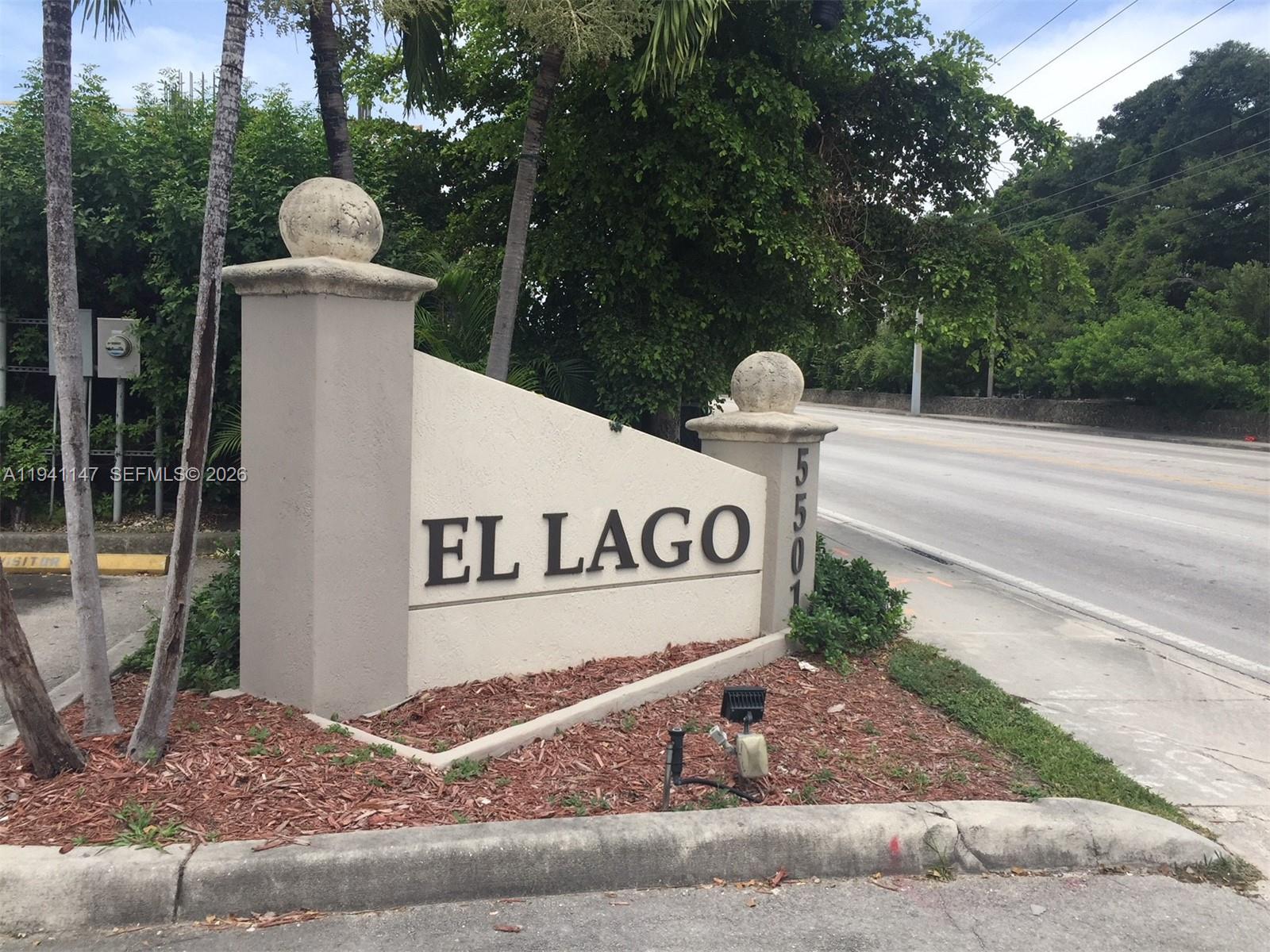 5505 NW 7th St # W406, Miami FL 33126