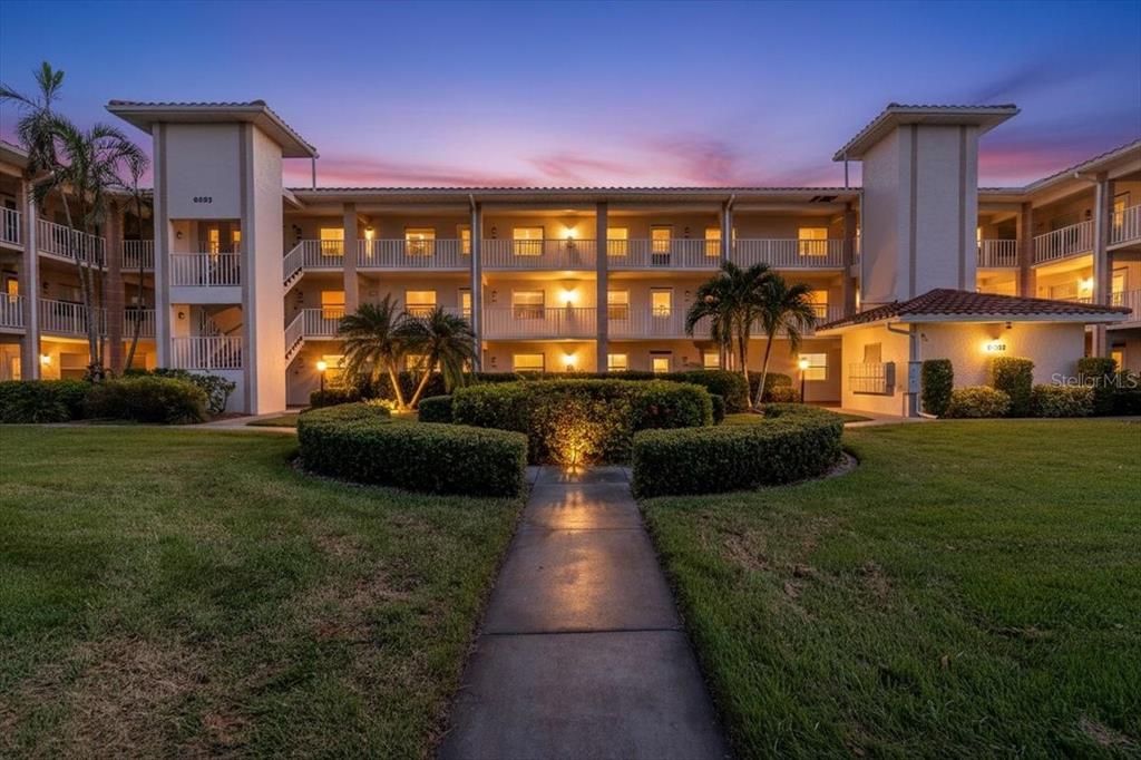 6505 STONE RIVER ROAD UNIT 103, BRADENTON, FL — photo 2 of 30