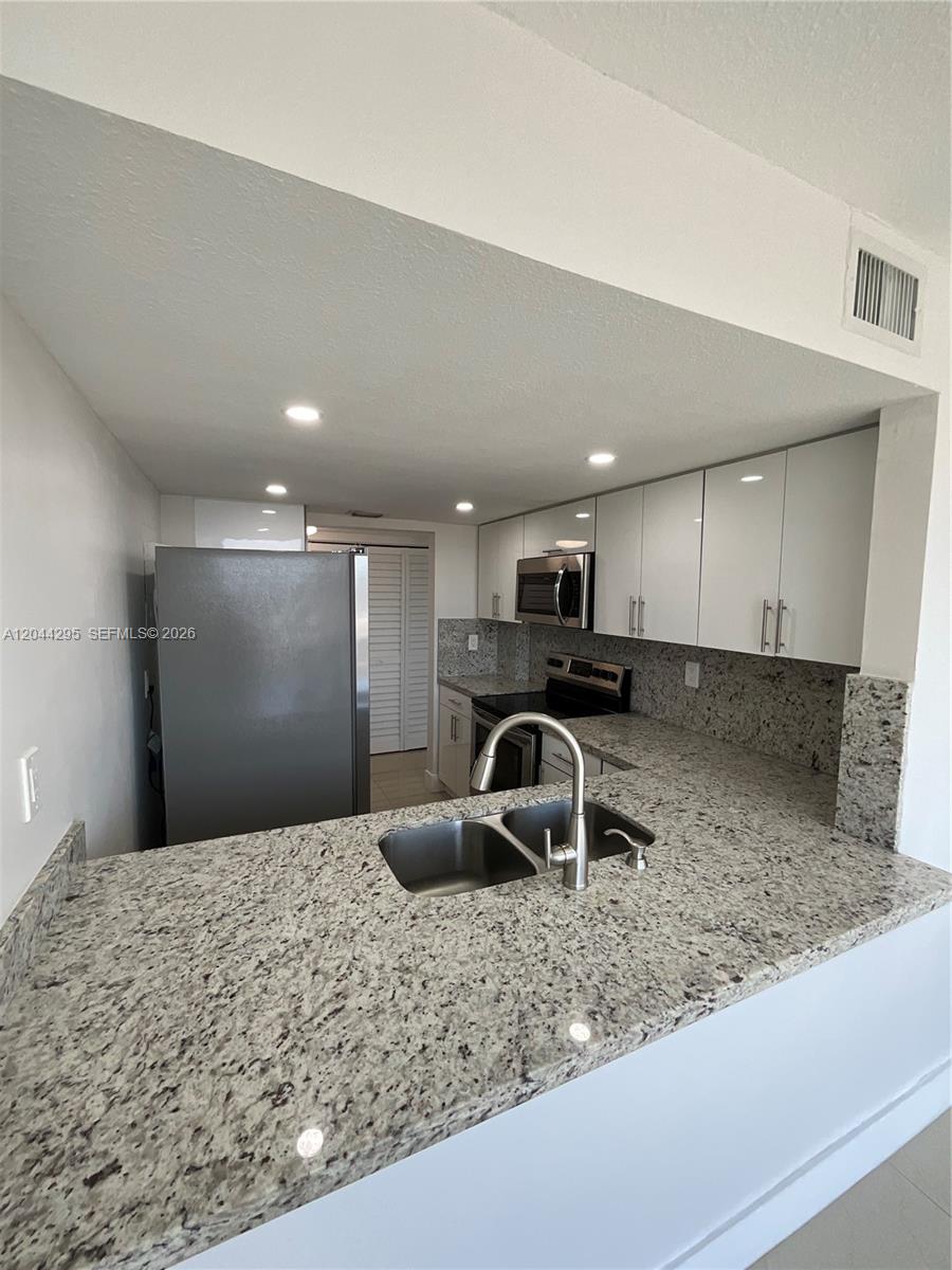9441 SW 4th St # 214, Miami FL 33174