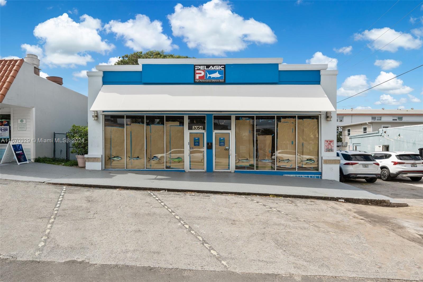 2054 NE 2nd St, Deerfield Beach FL 33441