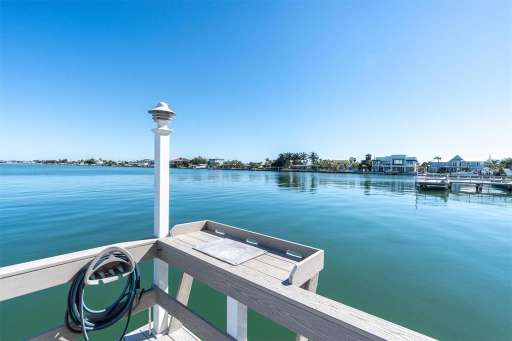 5575 GULF BOULEVARD UNIT 332
