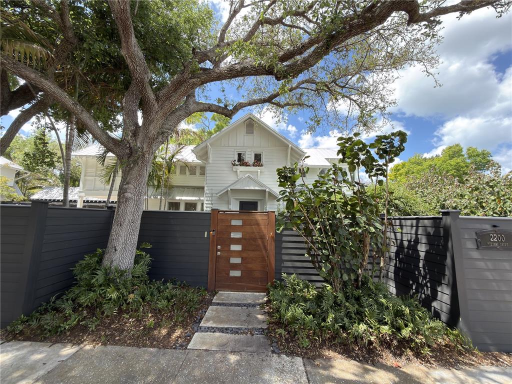 2200 MIETAW DRIVE