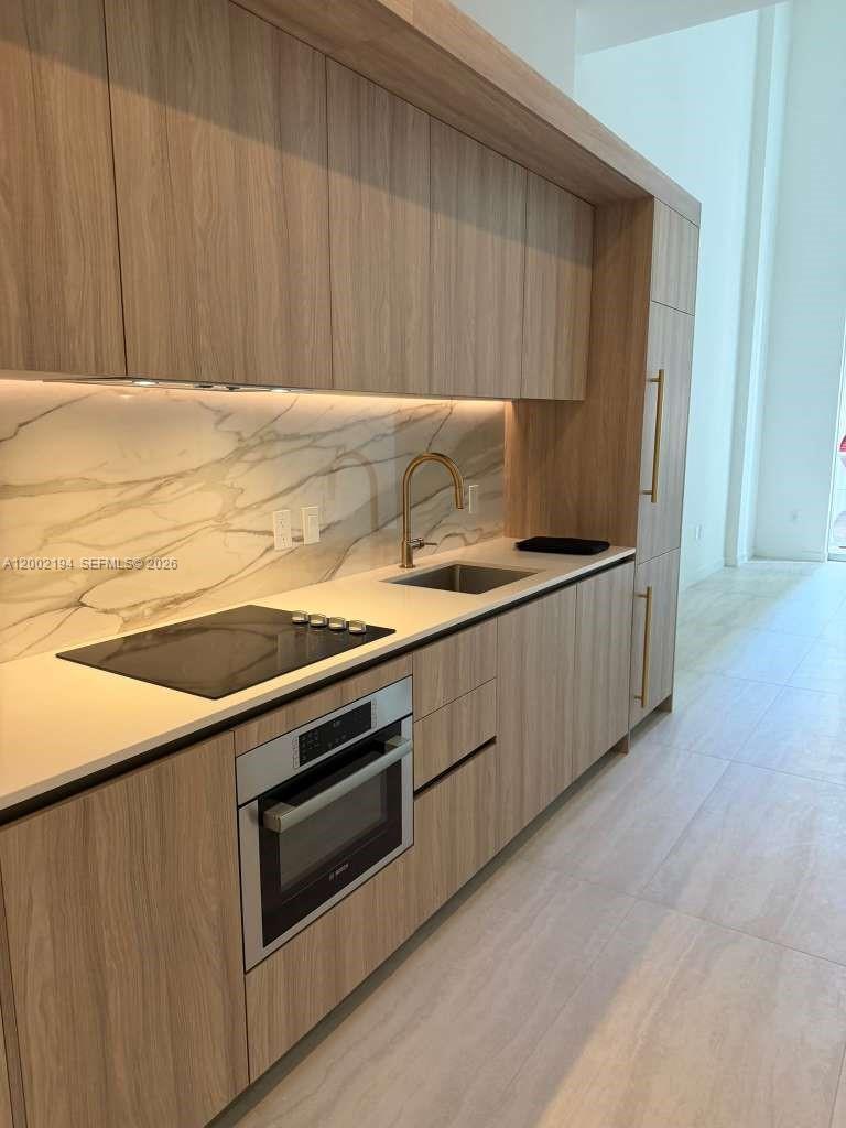 77 SE 5th street # 1011, Miami FL 33131