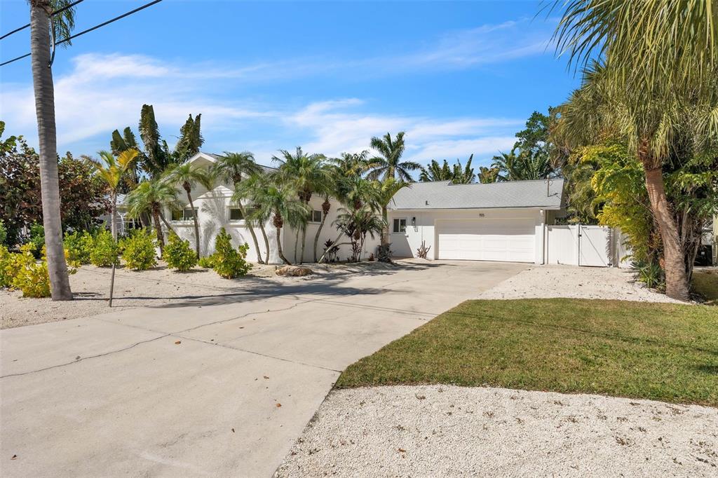 155 CRESCENT DRIVE, ANNA MARIA, FL — photo 2 of 30