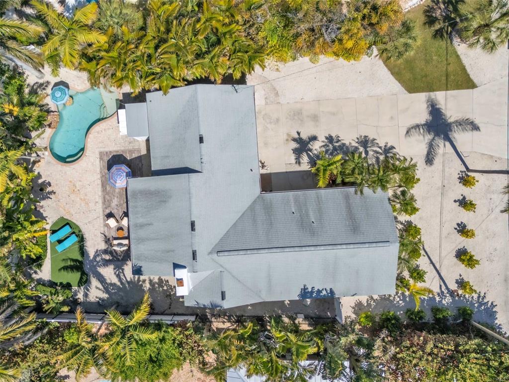 155 CRESCENT DRIVE, ANNA MARIA, FL — photo 4 of 30