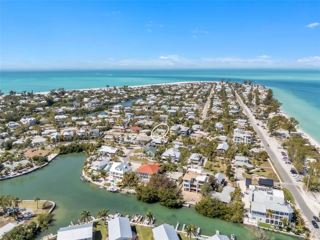 155 CRESCENT DRIVE, ANNA MARIA, FL — photo 5 of 30