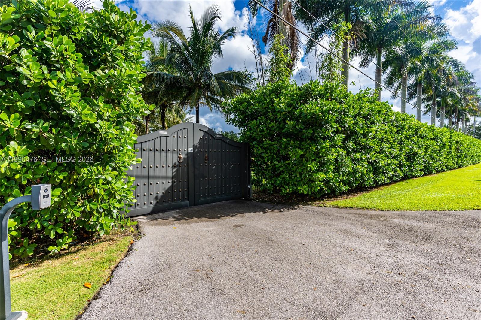 18851 SW 218th St, Miami FL 33170