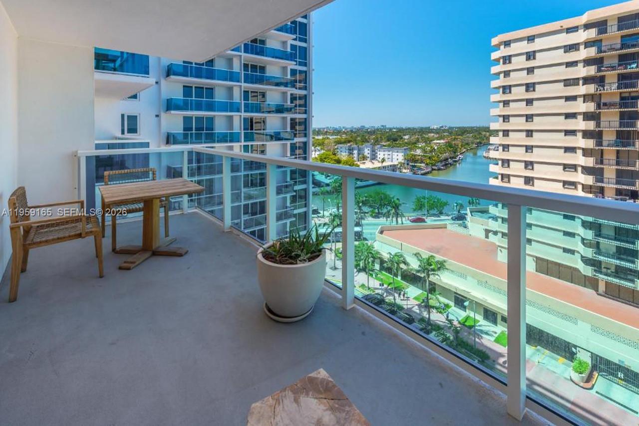 102 24th St # 1007, Miami Beach FL 33139