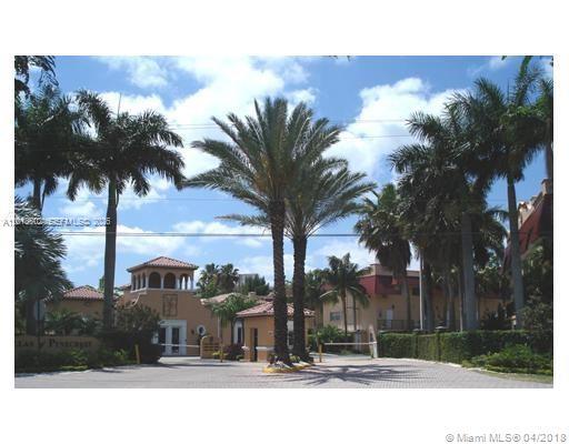 6713 N Kendall Dr # 611, Pinecrest FL 33156