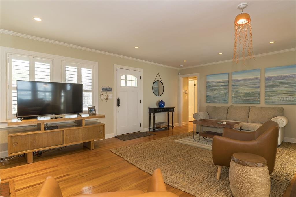 110 DEVON DRIVE, CLEARWATER, FL — photo 3 of 30