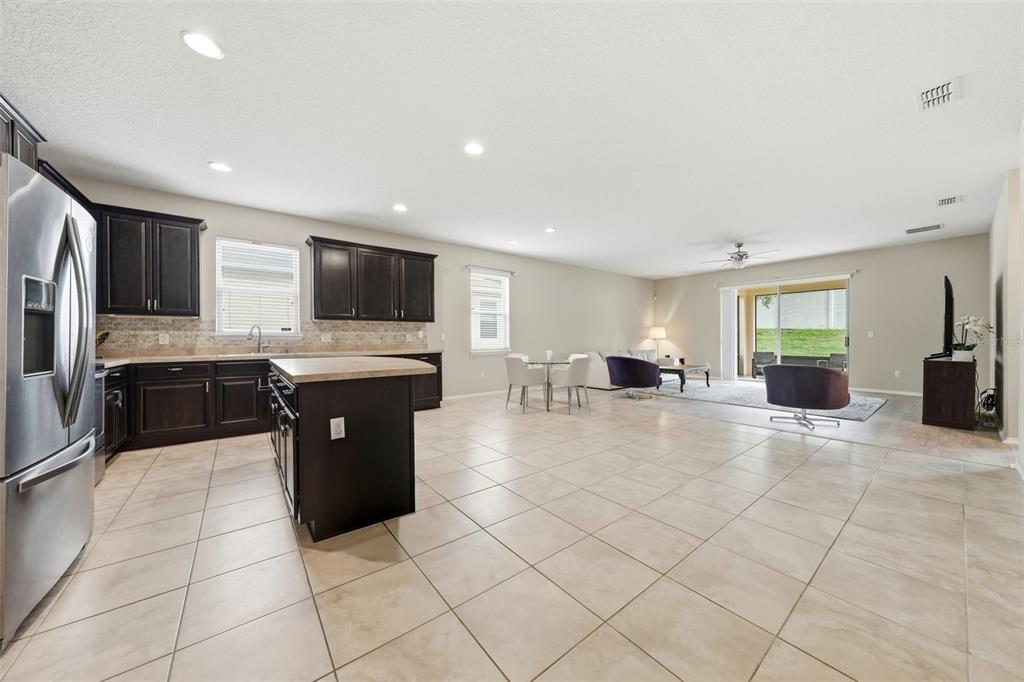 20945 OLDENBURG LOOP, MOUNT DORA, FL — photo 2 of 30
