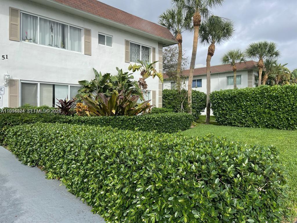 POMPANO BEACH, FL — photo 2 of 11