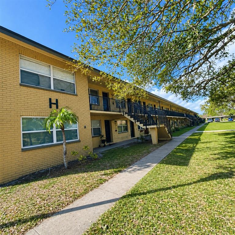 2501 HARN BOULEVARD UNIT H27