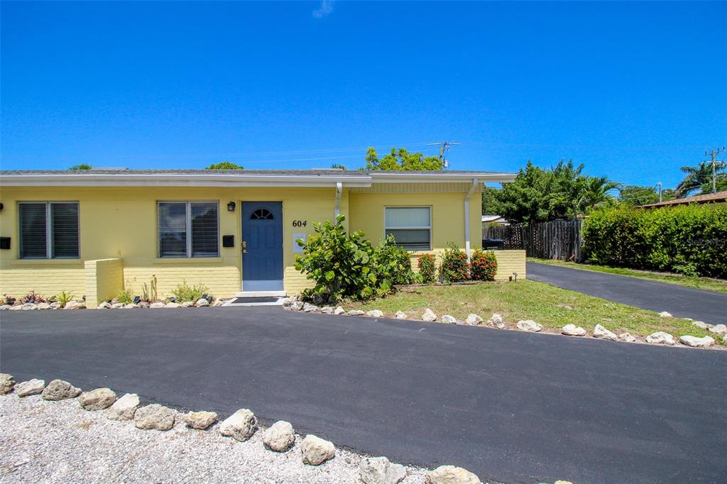 606 HARBOR DRIVE S, VENICE, FL — photo 3 of 30