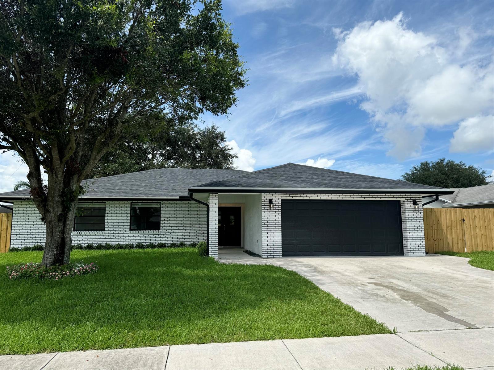 158 Cordoba Circle, Royal Palm Beach FL 33411