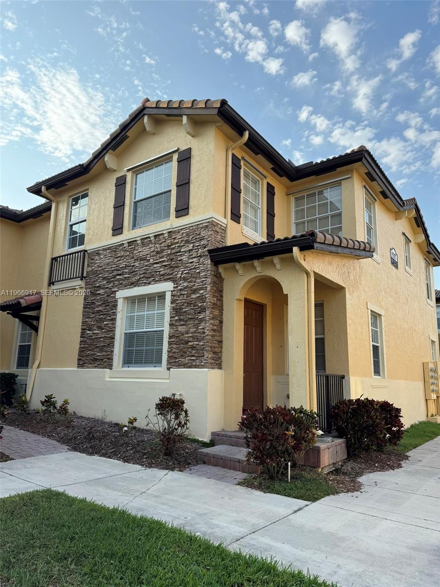 9257 SW 227th St # 11, Cutler Bay FL 33190
