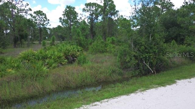 28072 CRESTWOOD DRIVE, PUNTA GORDA, FL — photo 4 of 15