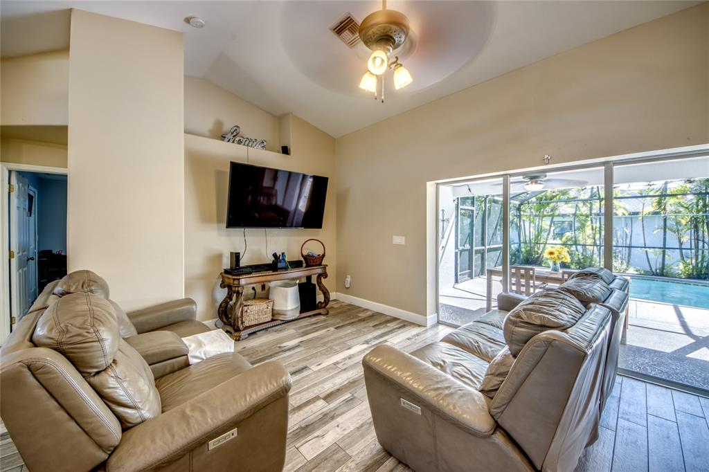 2613 SW 7TH PLACE, CAPE CORAL, FL — photo 4 of 30