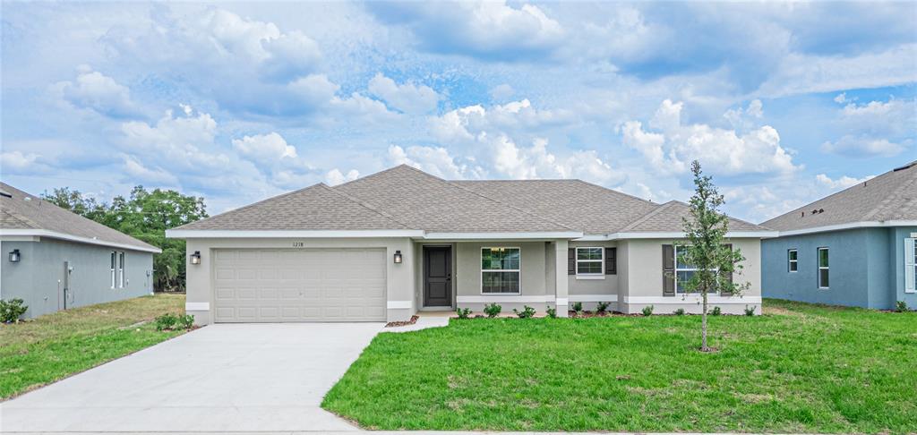 1218 HICKORY NUT DRIVE