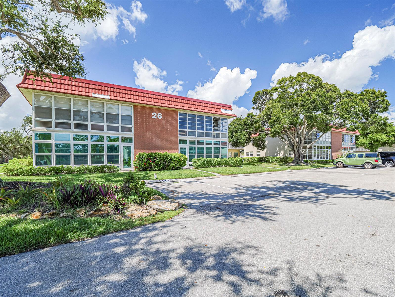 26 Pine Arbor Lane # 201, Vero Beach FL 32962