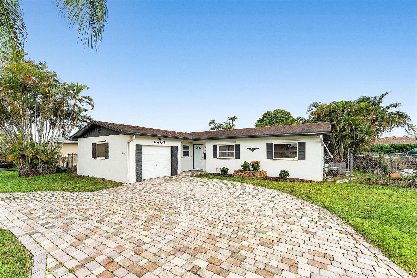 6407 Boulevard Of Champions, North Lauderdale FL 33068