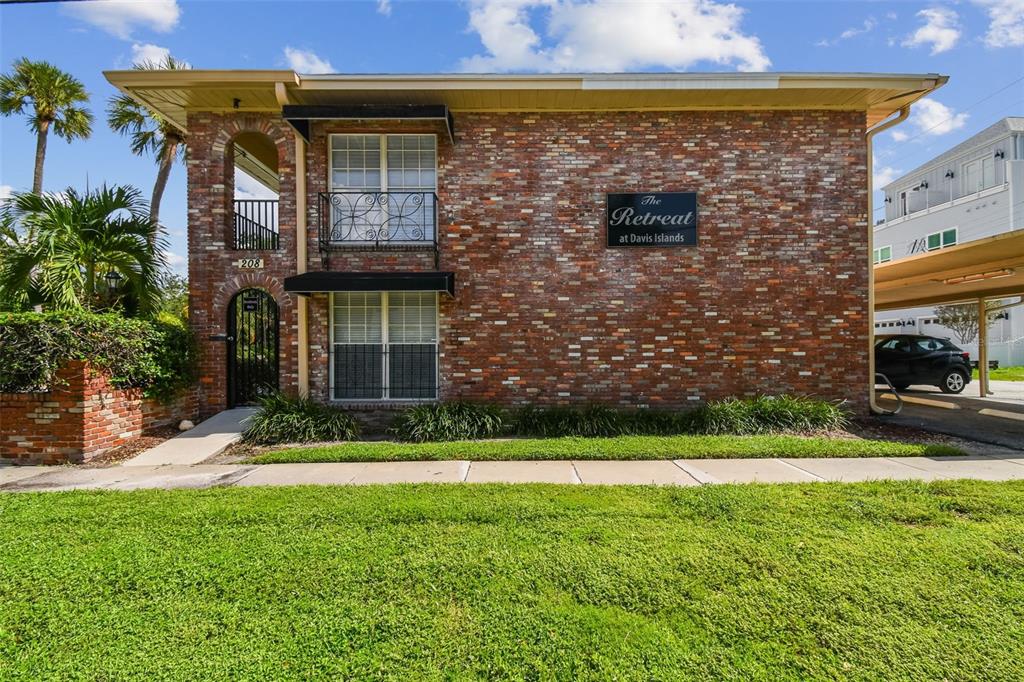 208 DANUBE AVENUE UNIT 101