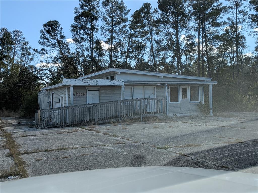 16836 US HIGHWAY 19