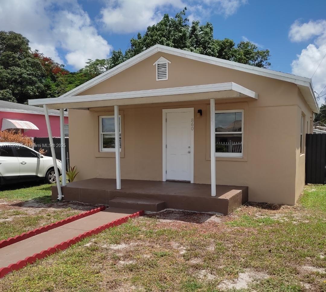 860 NW 118th St, Miami FL 33168