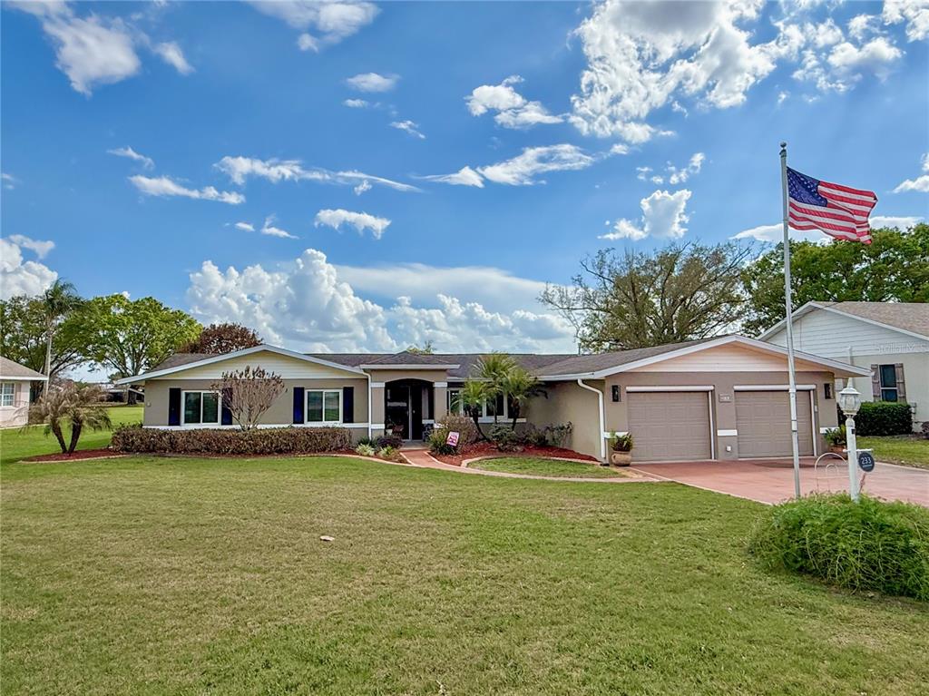 233 GREENSVIEW DRIVE