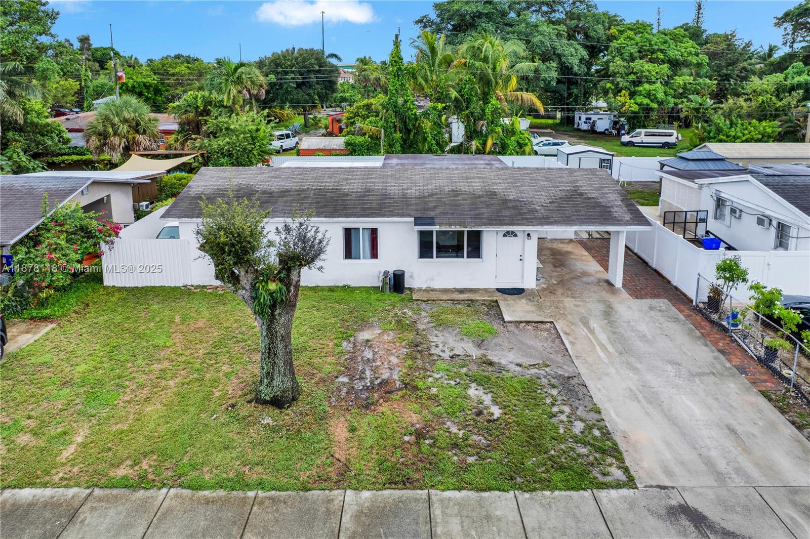 4390 SW 24th St, Fort Lauderdale FL 33317