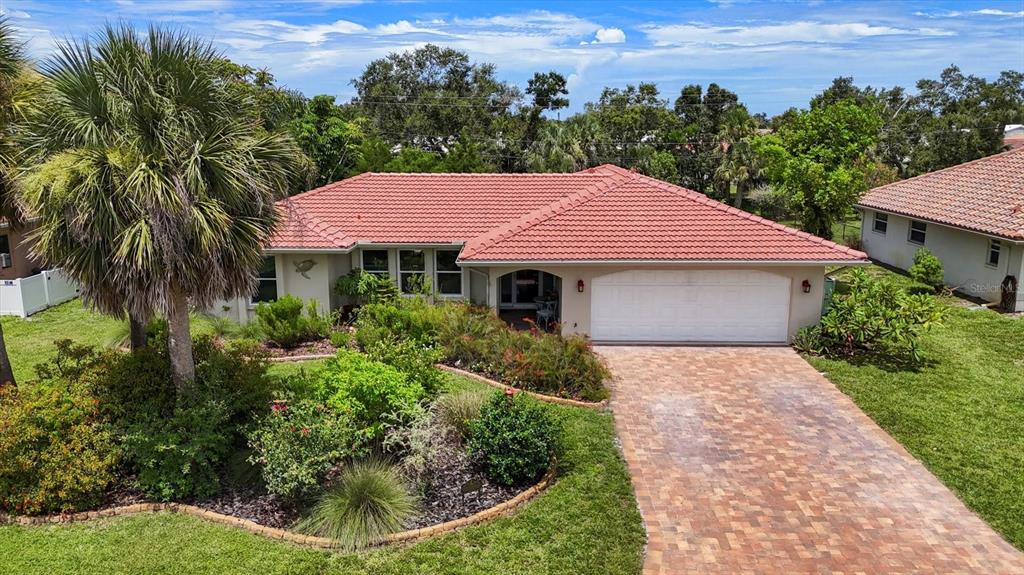 395 W ROSSETTI DRIVE