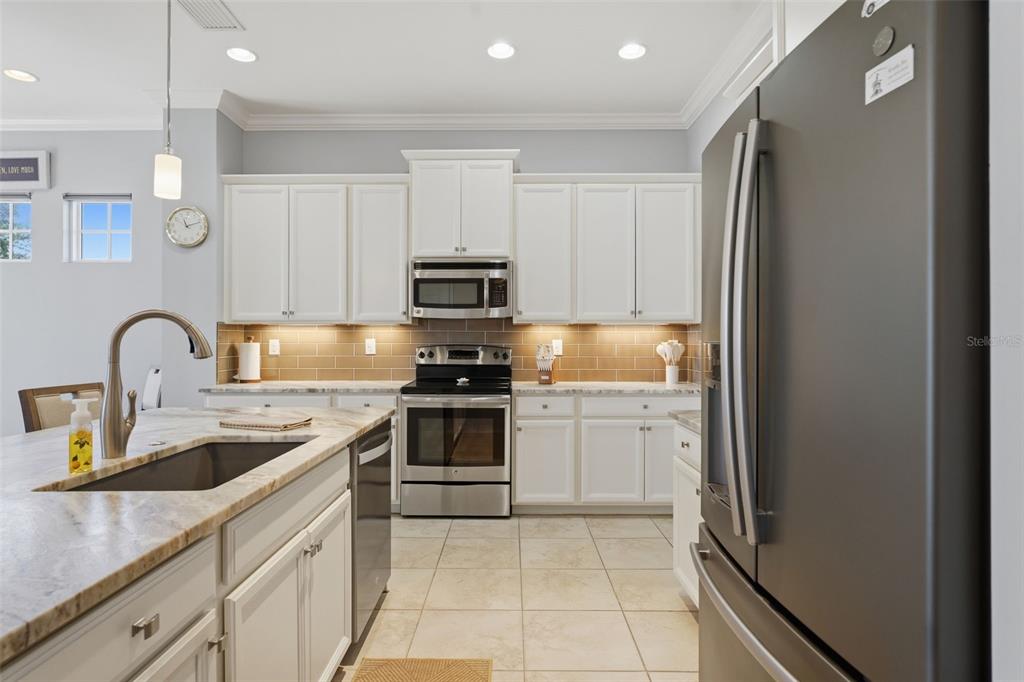 10311 LANDS END CIRCLE UNIT 13, PLACIDA, FL — photo 4 of 30