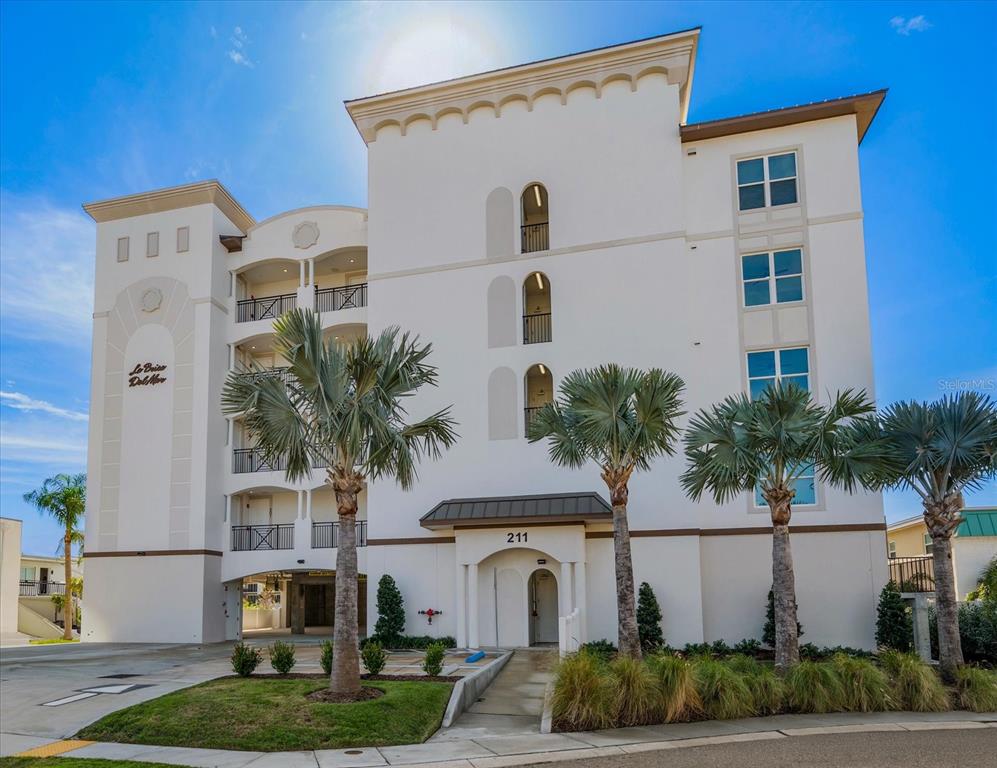 211 DOLPHIN POINT UNIT 301, CLEARWATER, FL — photo 2 of 30