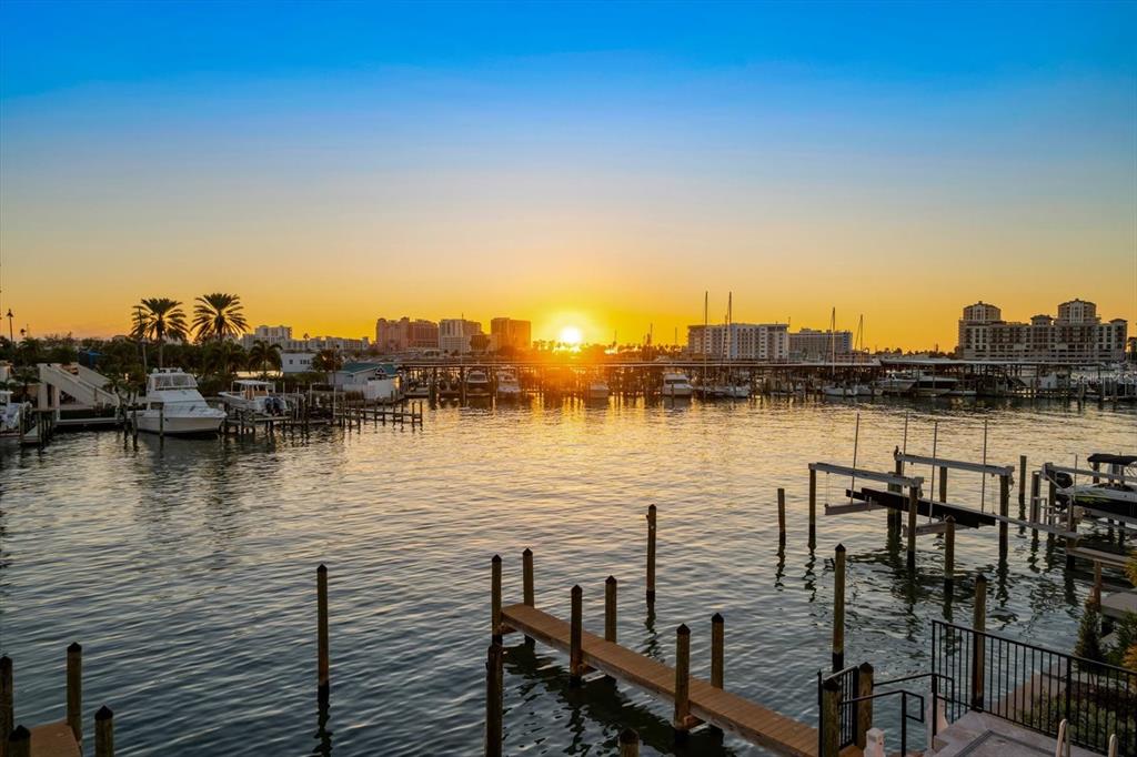 211 DOLPHIN POINT UNIT 301, CLEARWATER, FL — photo 5 of 30
