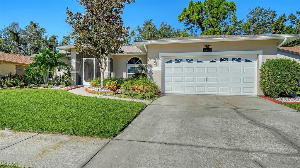 2246 CORK OAK STREET W