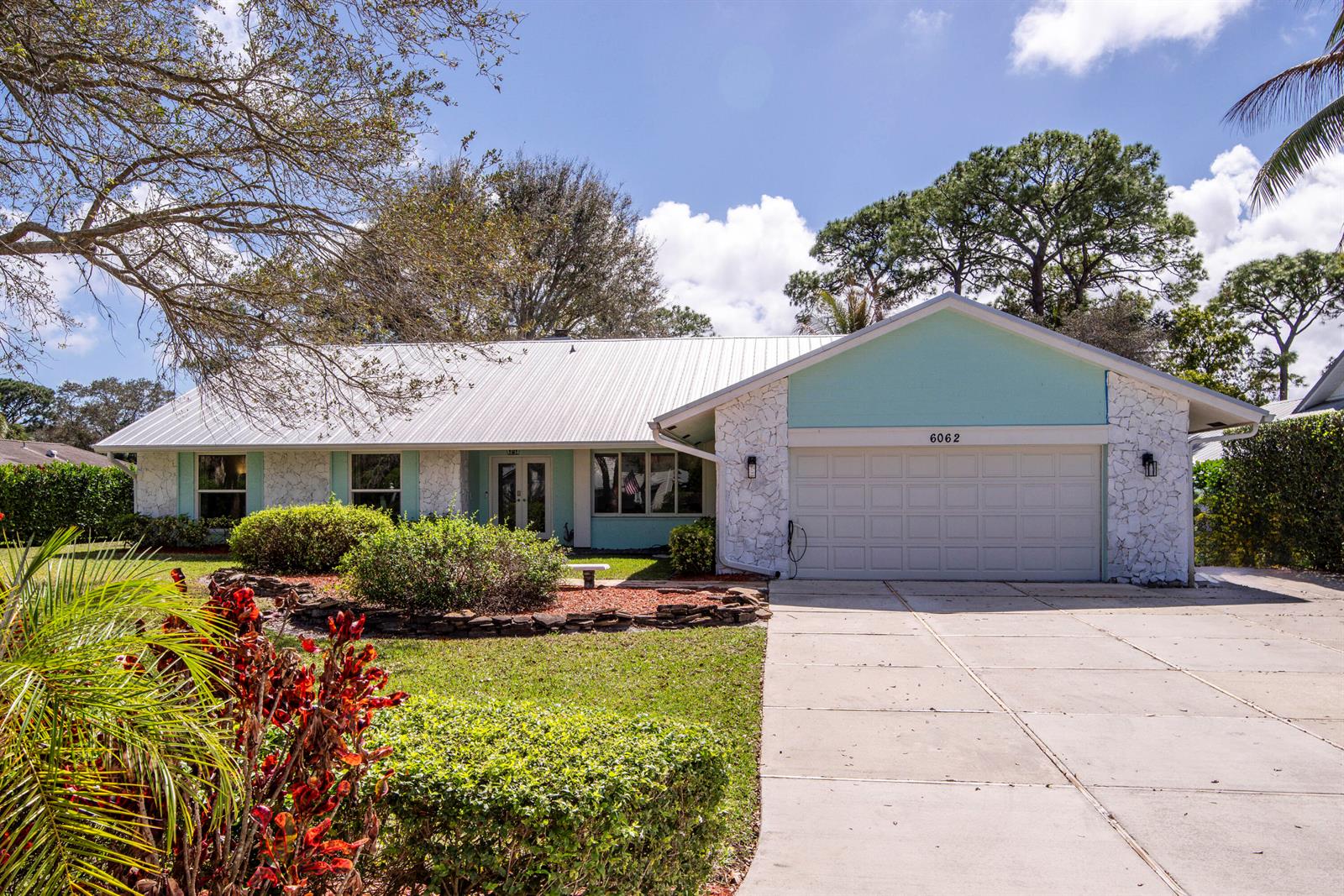 6062 Woodlake Road, Jupiter FL 33458