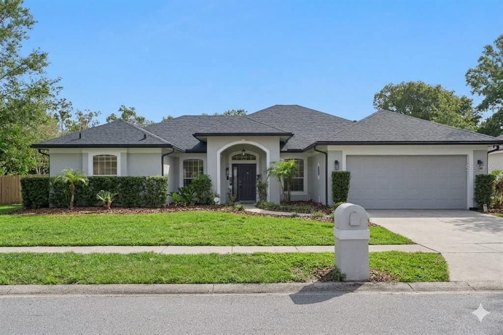 987 AUTUMN GLEN LANE