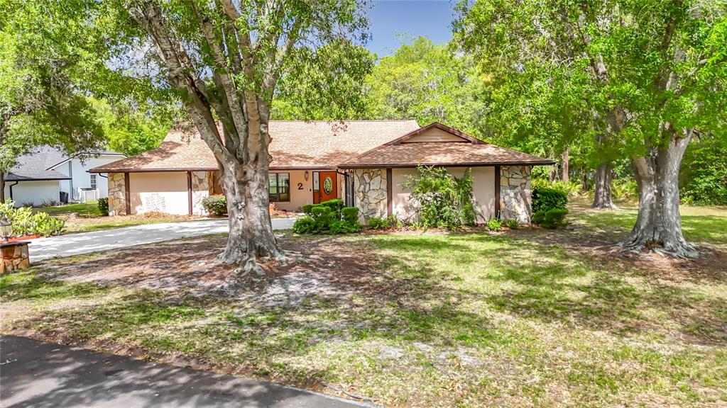 2 JUNGLEPLUM COURT W