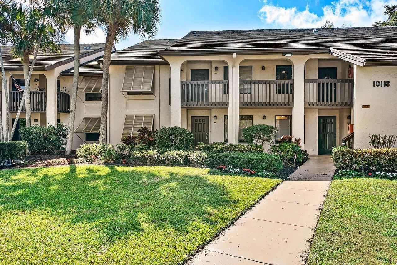 10118 Mangrove Drive # 104, Boynton Beach FL 33437