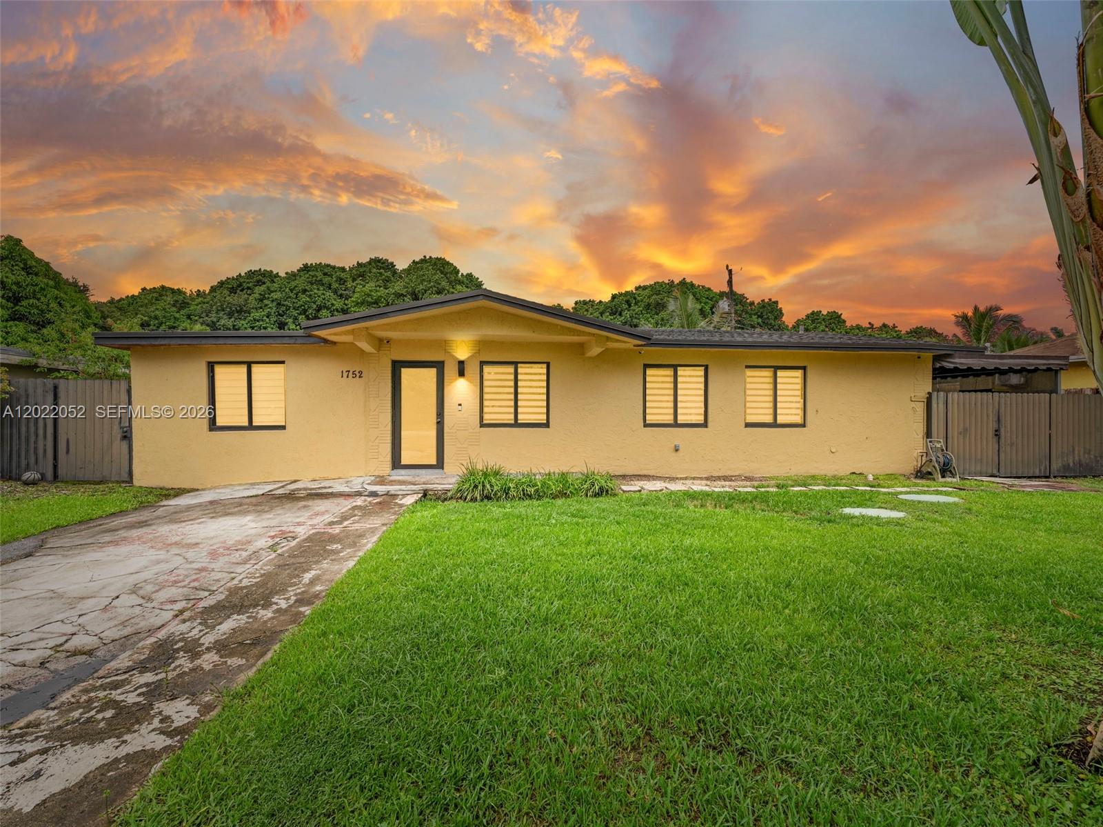 1752 NW 108th St, Miami FL 33167