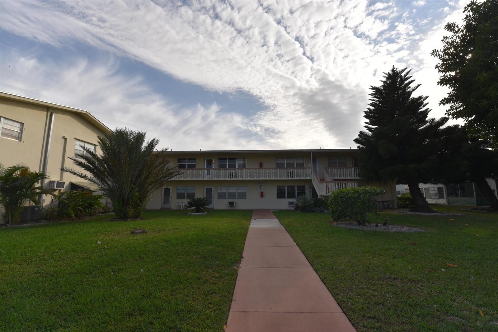 112 Salisbury, West Palm Beach FL 33417