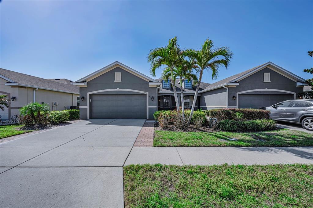 2216 PARROT FISH DRIVE