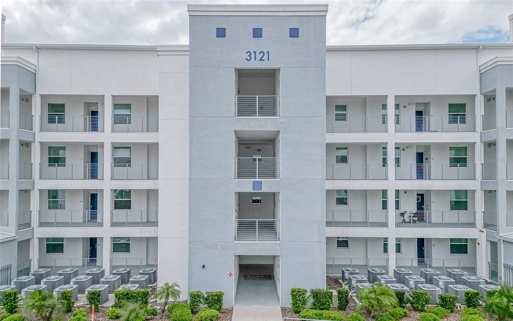 3121 PARADOX CIRCLE 207 UNIT 207