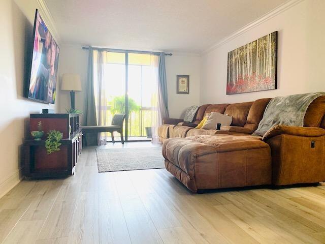 737 SE 1st Way # 306, Deerfield Beach FL 33441