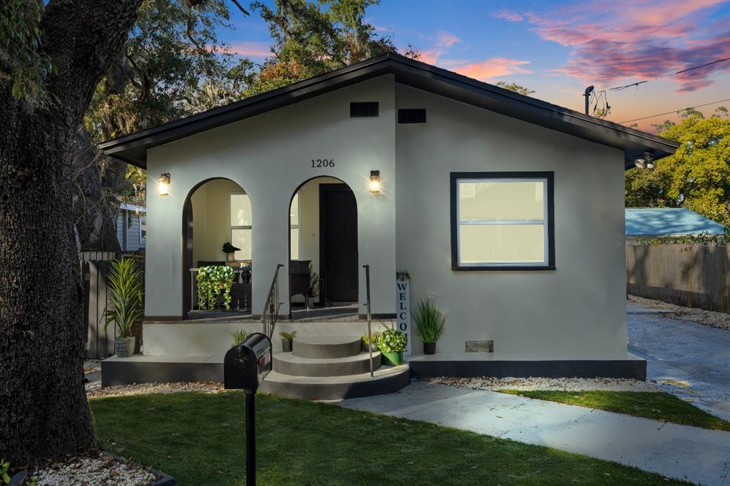 1206 E OSBORNE AVENUE