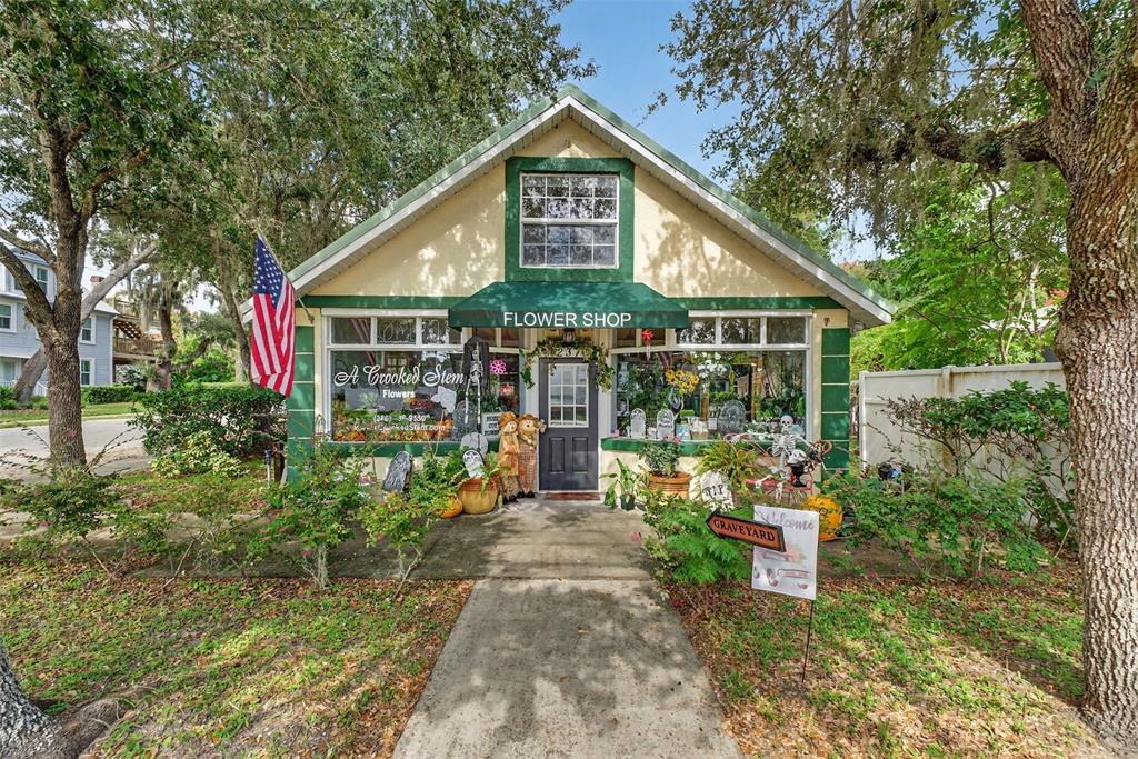 237 E PLYMOUTH AVENUE