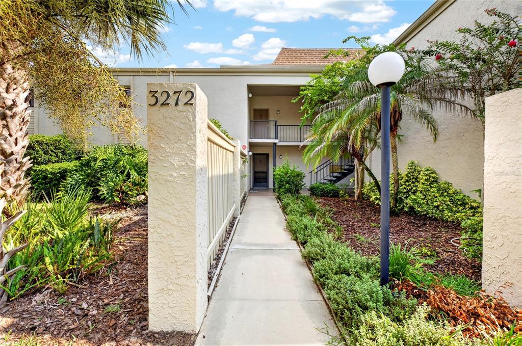 3272 S SEMORAN BOULEVARD UNIT 11