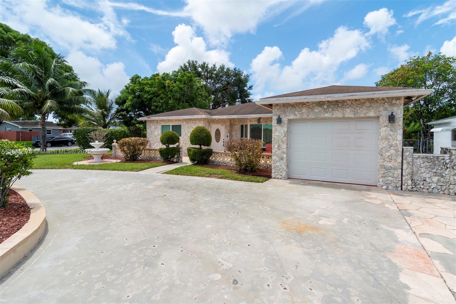 5105 SW 10th St, Margate FL 33068