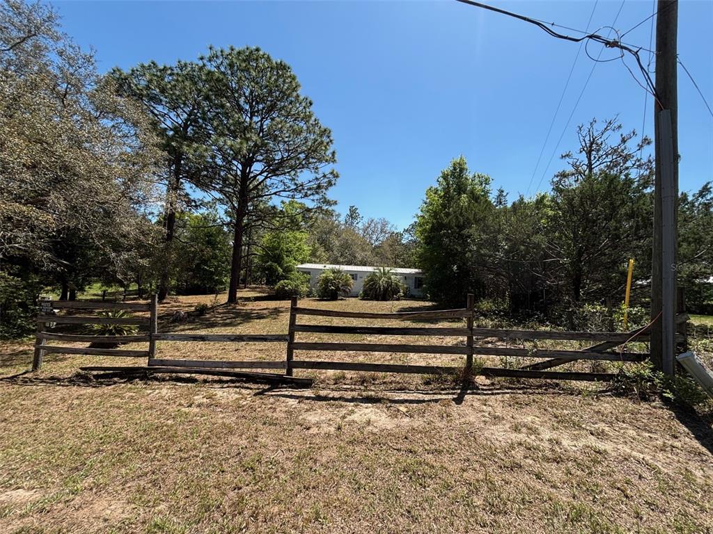 115 COUNTRY LIVING CIRCLE