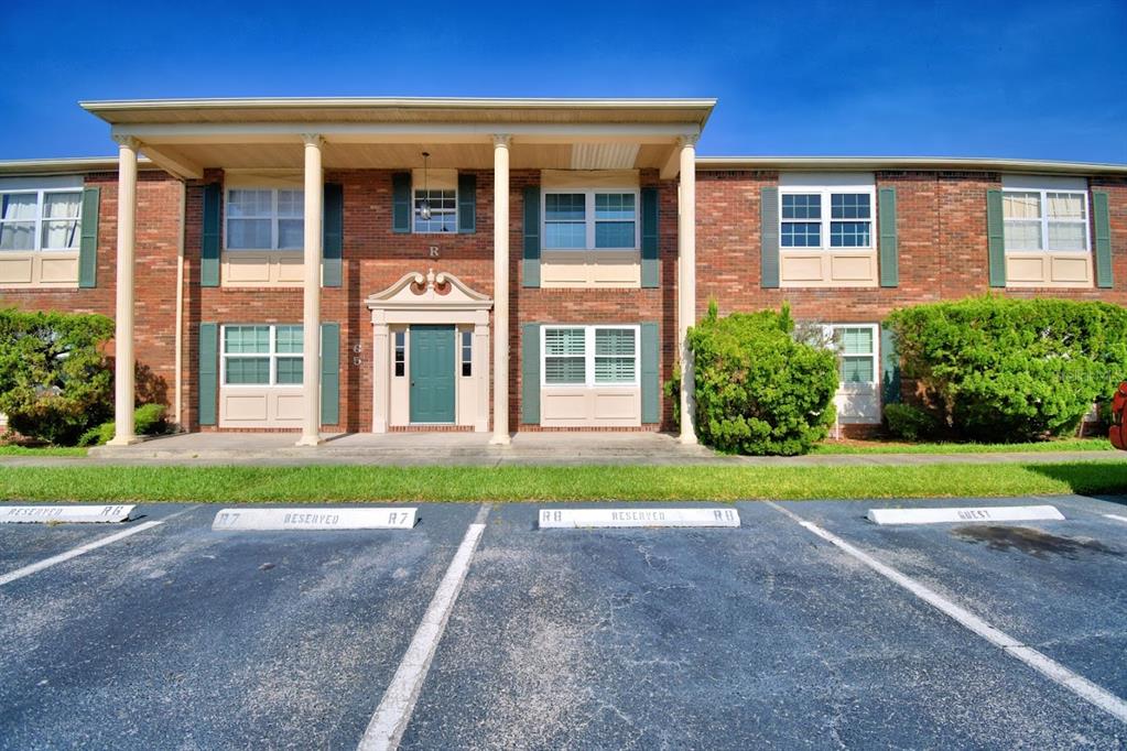 1920 E EDGEWOOD DRIVE UNIT R8